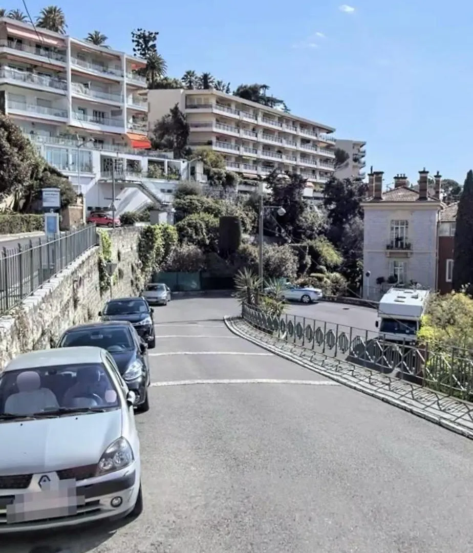 Nice Port Apartment Ac Parking